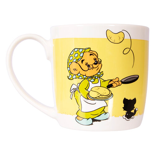 Mugg Farmor steker pannkakor