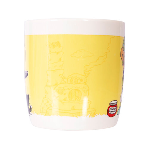 Mugg Farmor steker pannkakor