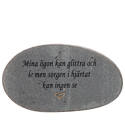 Sten med graverad text