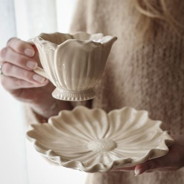 <span class="jp_product_title">Majas Blomstra Tallrik – Sand </span>