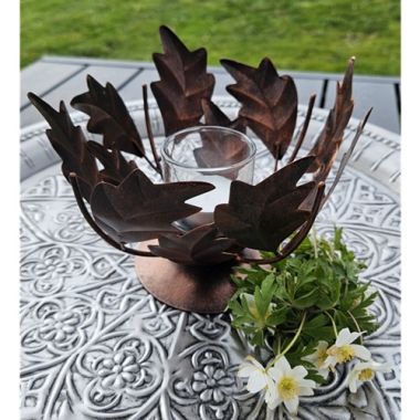<span class="jp_product_title">Ljuslykta med blad i plåt</span>
